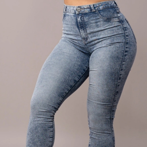 FITJEANS Women's Light Blue Skinny Jeans - Picture 1 of 2
